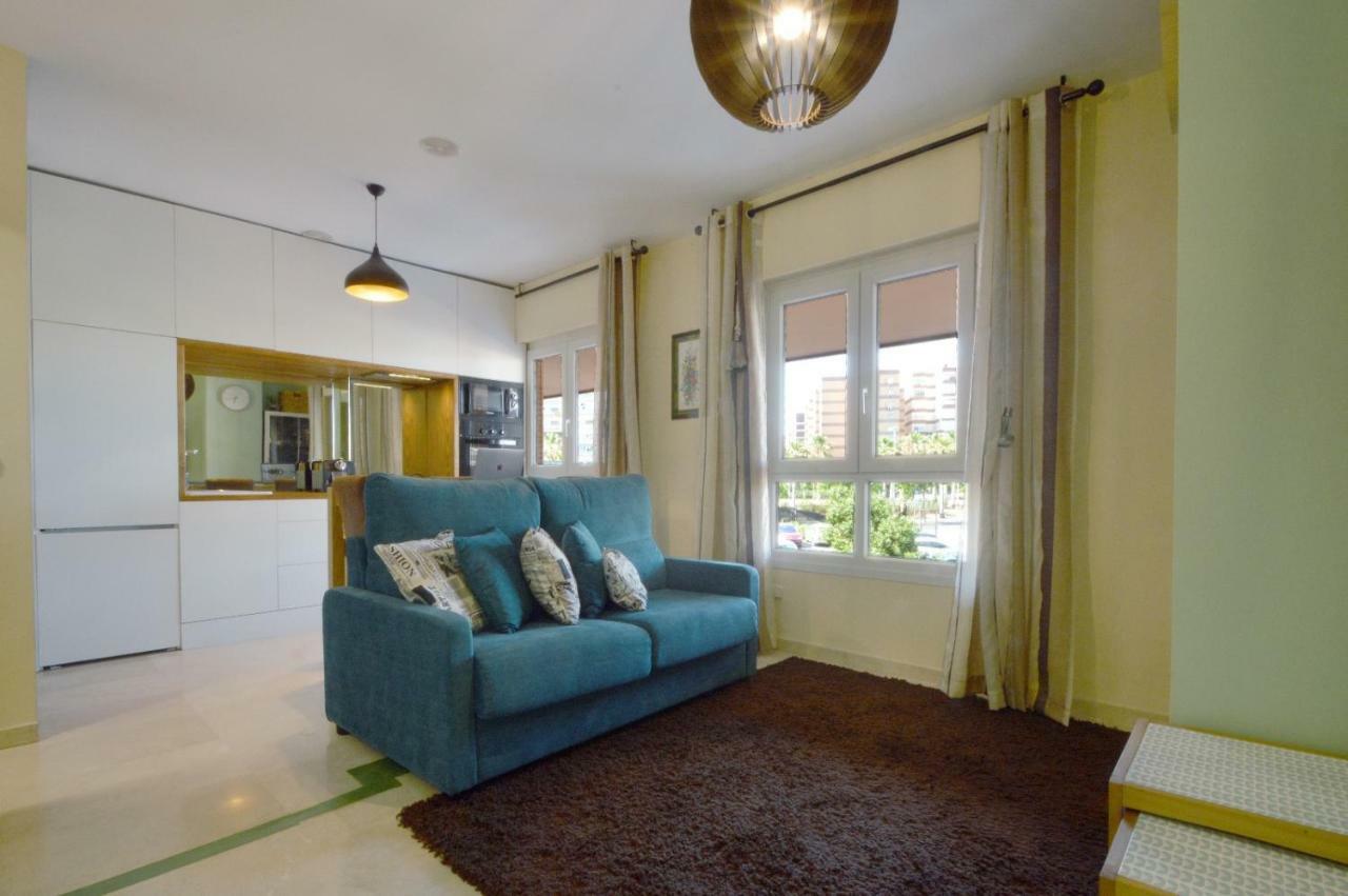 Moderno Apartamento Frente A La Playa Y El Centro Appartement Almería Buitenkant foto