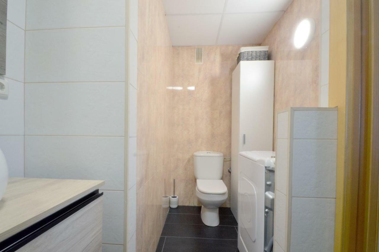 Moderno Apartamento Frente A La Playa Y El Centro Appartement Almería Buitenkant foto